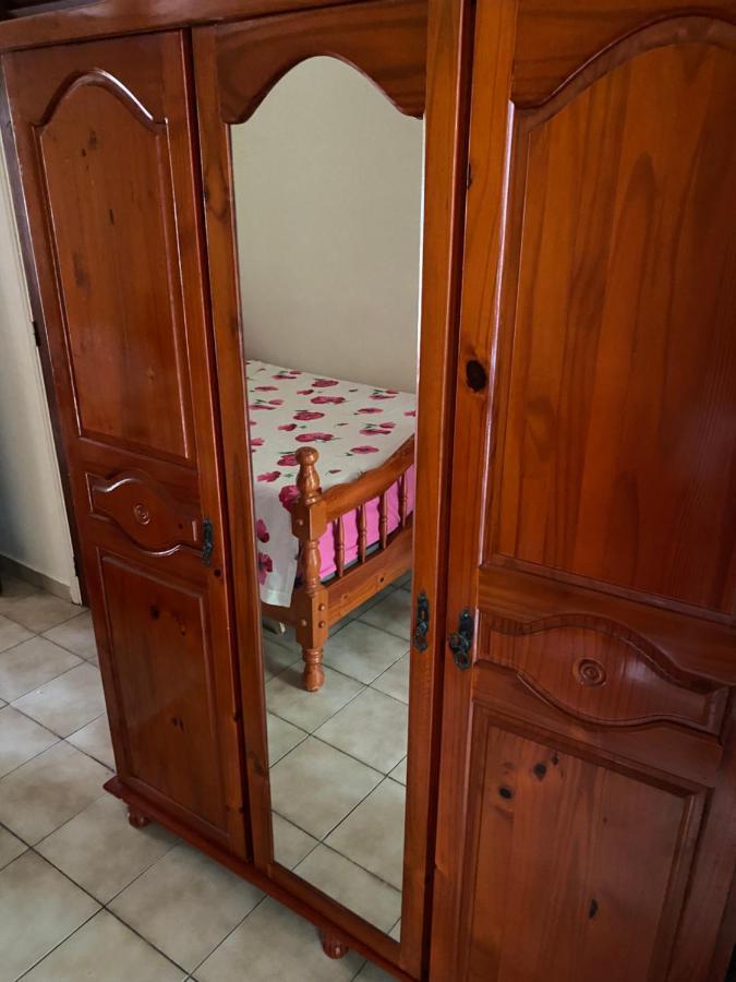 Maison En Bord De Mer A Trois Rivieres. Экстерьер фото